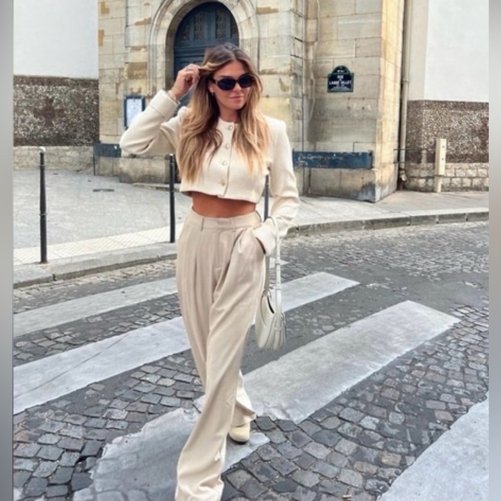 ZARA NWT Satin Effect Straight Leg Cream Pants Size XS